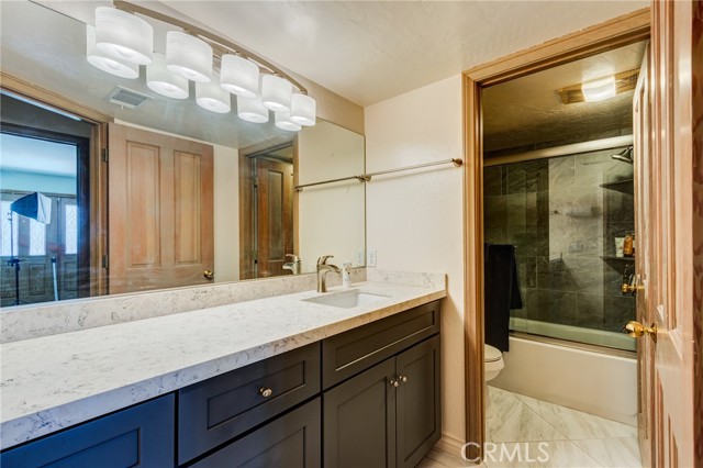 20003 Waco Road, Apple Valley CA: https://media.crmls.org/medias/37248b0c-3496-45a8-8031-c2c27015f998.jpg
