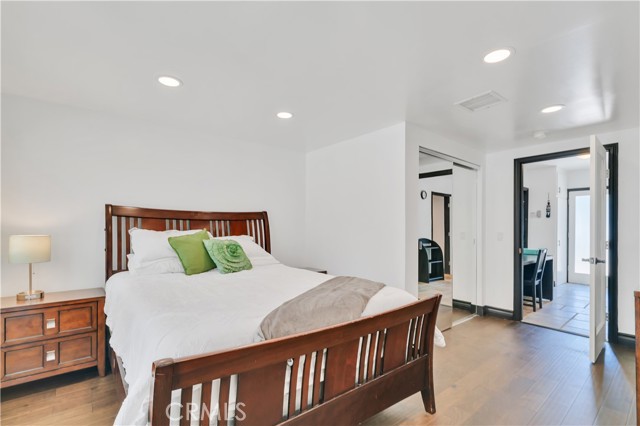 Detail Gallery Image 17 of 44 For 5067 Arundel Drive, Woodland Hills,  CA 91364 - 5 Beds | 4/1 Baths