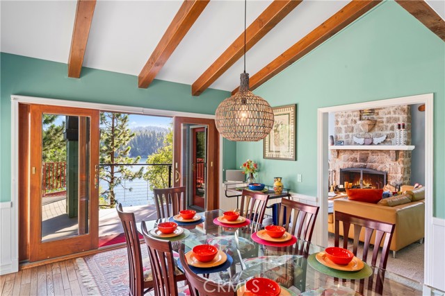 28019 North Shore Road, Lake Arrowhead CA: https://media.crmls.org/medias/3724e147-815b-4517-a927-eea73356e9f8.jpg