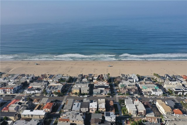 One block to the ocean