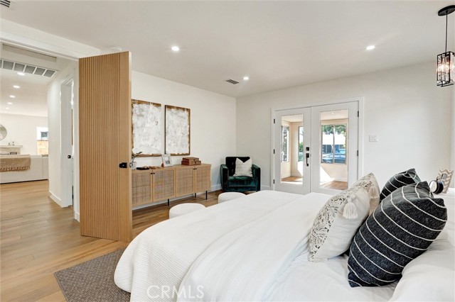 Detail Gallery Image 24 of 49 For 6852 6854 Atoll Avenue, North Hollywood,  CA 91605 - 4 Beds | 4 Baths