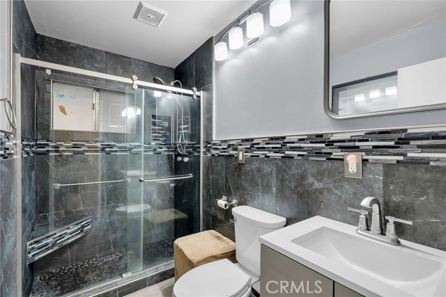 Detail Gallery Image 16 of 22 For 604 E Ash St, Brea,  CA 92821 - 4 Beds | 2 Baths