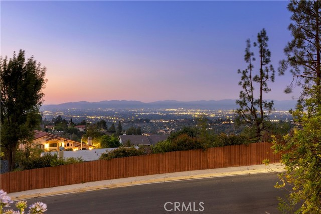 20101 Greenbriar Drive, Tarzana CA: https://media.crmls.org/medias/3725cf32-ecc3-4858-9a95-f2d3a9d68609.jpg