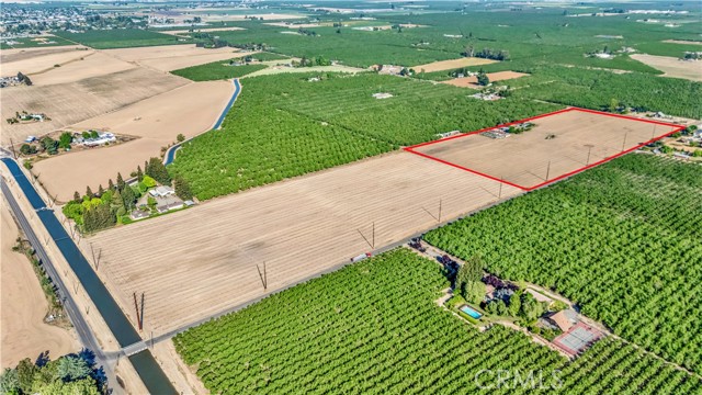 Image 10 of 25 For 14105 El Capitan Way