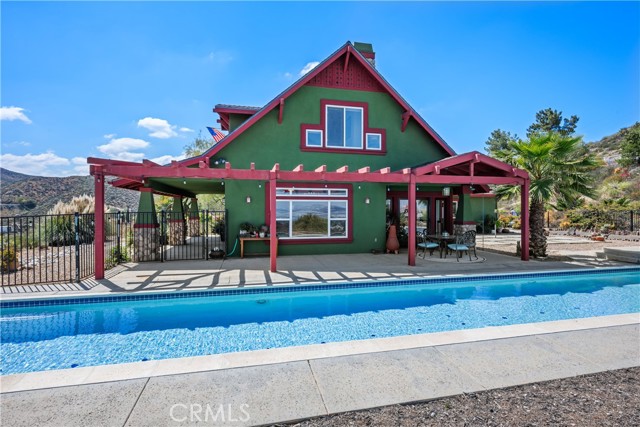 21475 Ridgedale Drive, Lake Mathews CA: https://media.crmls.org/medias/37276468-86e1-456a-9055-e04e6a8e730f.jpg