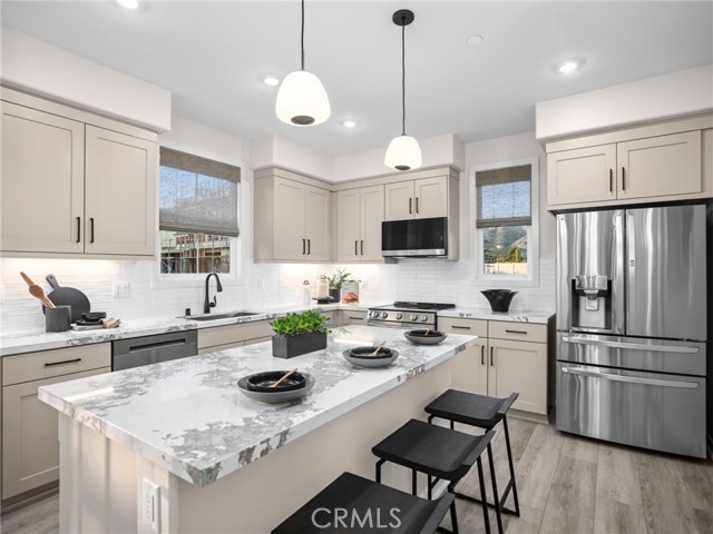 Front Image Thumbnail for CROC26021758