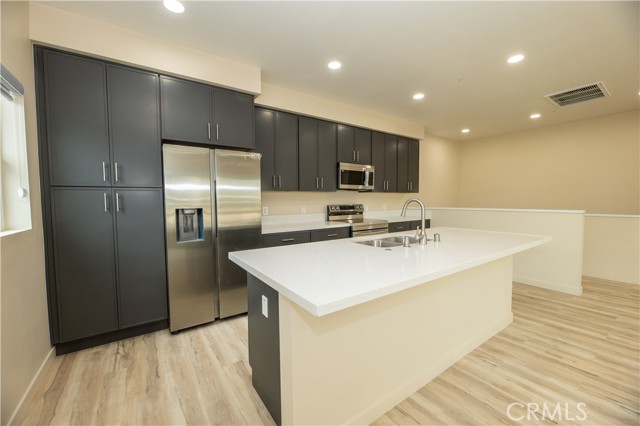 Detail Gallery Image 24 of 63 For 14410 Bing Ave, Fontana,  CA 92335 - 2 Beds | 2 Baths