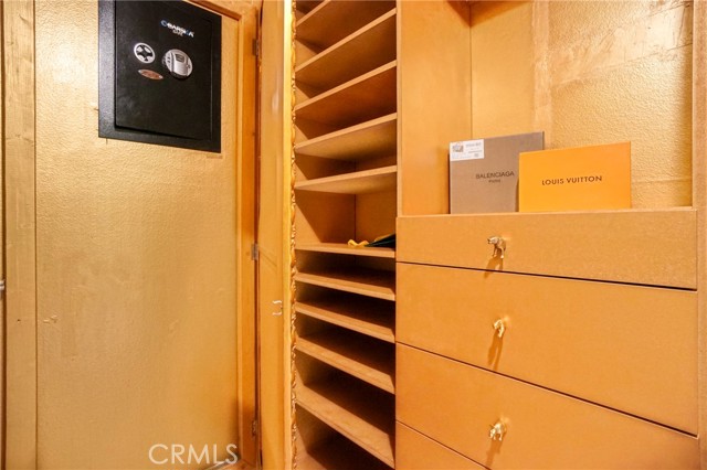 Detail Gallery Image 19 of 36 For 1129 Larrabee St #10,  West Hollywood,  CA 90069 - 2 Beds | 2 Baths