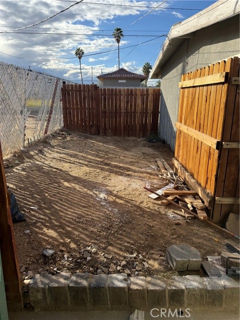6030 Ocotillo, 29 Palms CA: https://media.crmls.org/medias/3728362f-3955-4b1c-86ad-abb06e85a376.jpg