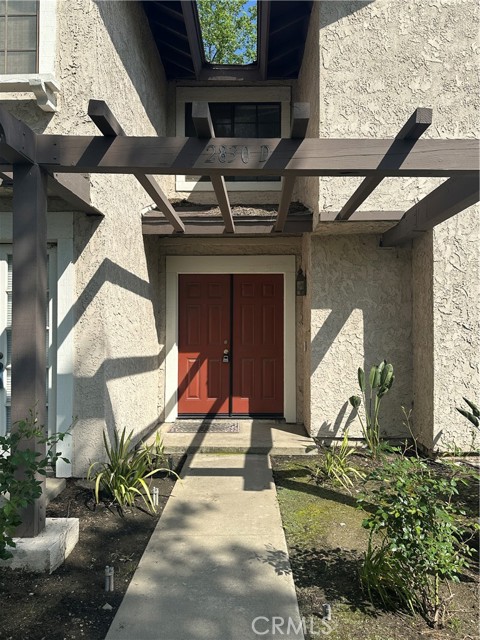 Detail Gallery Image 1 of 31 For 2830 Oak Creek Dr #D,  Ontario,  CA 91761 - 3 Beds | 2/1 Baths