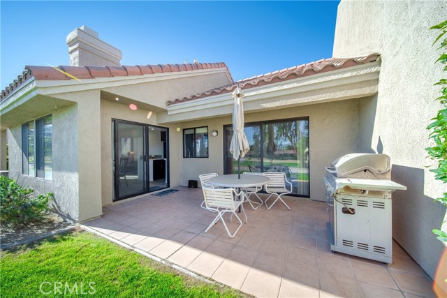41981 Preston Trail, Palm Desert CA: https://media.crmls.org/medias/37288b8b-b890-410e-8800-31736463199d.jpg