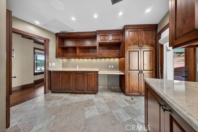 Detail Gallery Image 33 of 64 For 11159 Mcvine, Sunland,  CA 91040 - 4 Beds | 4 Baths