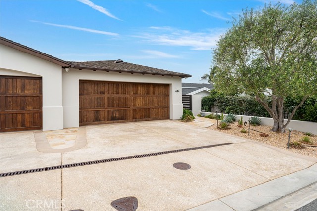 444 Morning Canyon Road, Corona del Mar CA: https://media.crmls.org/medias/3729cc98-dc59-412f-8992-b41112d368d7.jpg
