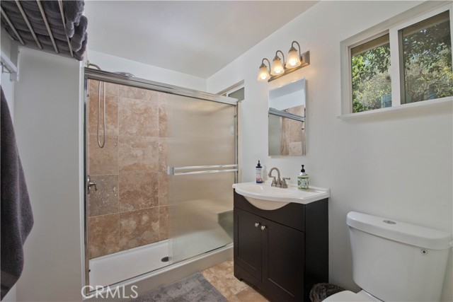 23329 Raymond Street, Chatsworth CA: https://media.crmls.org/medias/372a0fcb-c77b-4df1-b8f8-700034308ba0.jpg