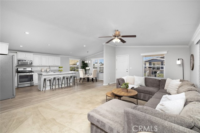 Detail Gallery Image 12 of 43 For 3530 Damien Ave #109,  La Verne,  CA 91750 - 3 Beds | 2 Baths