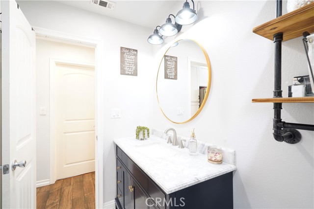 Detail Gallery Image 5 of 19 For 2425 N Fillmore Ave, Rialto,  CA 92377 - 4 Beds | 2 Baths