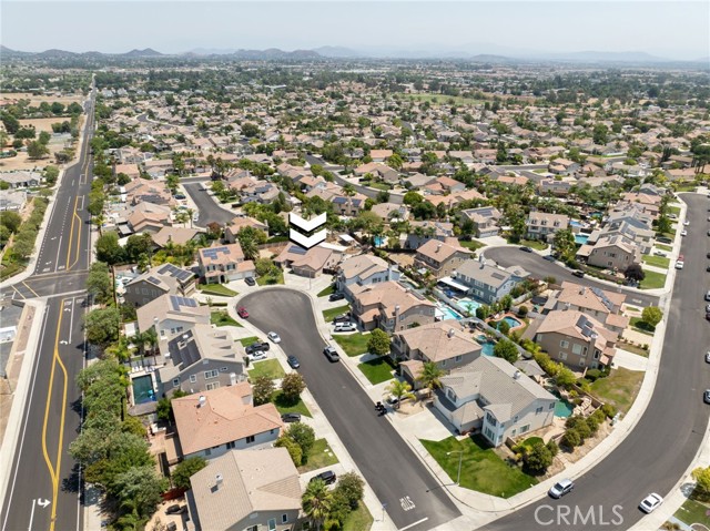 42510 Vancouver Place, Murrieta CA: https://media.crmls.org/medias/372af4c3-ba7d-4858-ba11-b9419c4b59c5.jpg