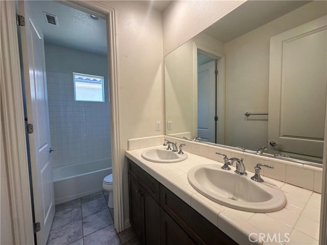 Detail Gallery Image 14 of 29 For 88 Acadia Ct, Lake Forest,  CA 92630 - 5 Beds | 4 Baths