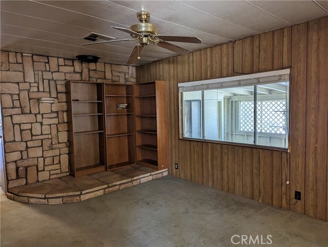 Detail Gallery Image 5 of 32 For 391 Montclair Dr #5,  Big Bear City,  CA 92314 - 3 Beds | 2 Baths