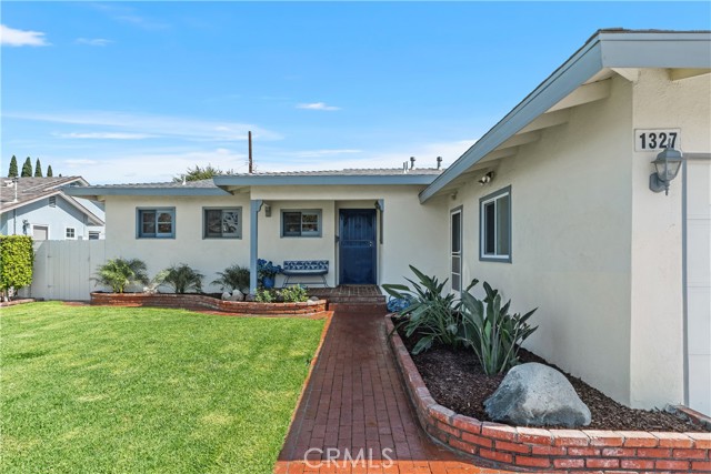 Detail Gallery Image 11 of 31 For 1327 E Kenwood Ave, Anaheim,  CA 92805 - 3 Beds | 1/1 Baths