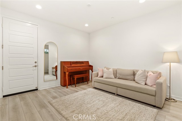 Detail Gallery Image 5 of 54 For 67 Sanctuary Ln, Mission Viejo,  CA 92692 - 3 Beds | 3/1 Baths