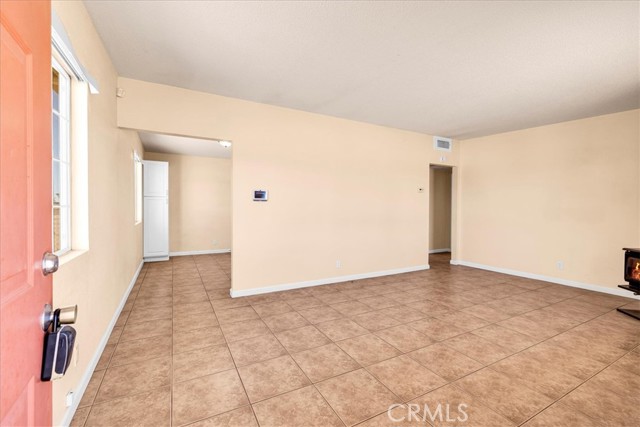 58382 Sunny Sands Drive, Yucca Valley CA: https://media.crmls.org/medias/372ddc3b-347d-4b48-91af-ca860247ee23.jpg