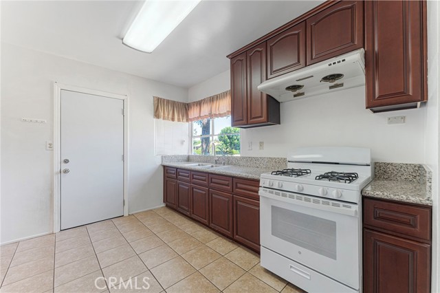 962 E Sandra Avenue, Arcadia CA: https://media.crmls.org/medias/372e1e98-82f4-4e23-84b6-2bd3027431c1.jpg