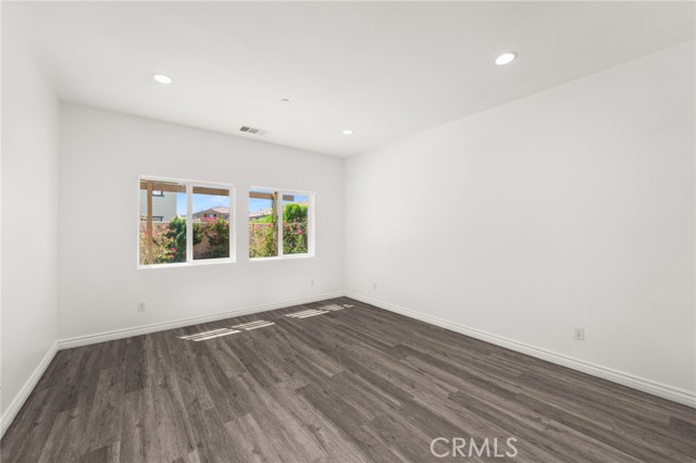 84457 Raphael Way, Coachella CA: https://media.crmls.org/medias/372e4d38-9f70-4e62-9d9f-aa5021de69d8.jpg
