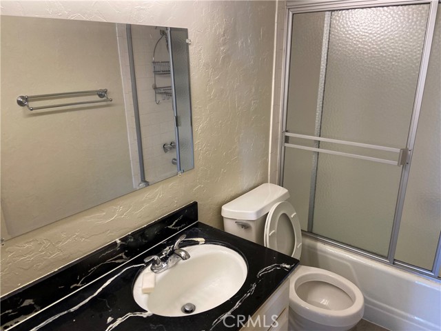 Detail Gallery Image 49 of 61 For 11820 Mayfield Ave #212,  Los Angeles,  CA 90049 - 2 Beds | 2 Baths