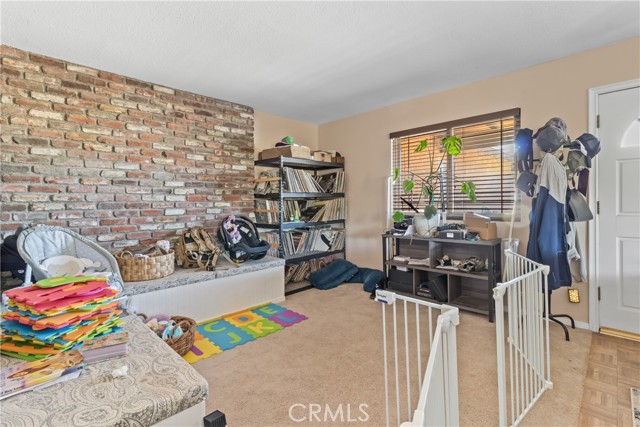 32809 Crown Valley Road, Acton CA: https://media.crmls.org/medias/372ea7ec-65f1-4f38-b725-24d92a31b1a1.jpg