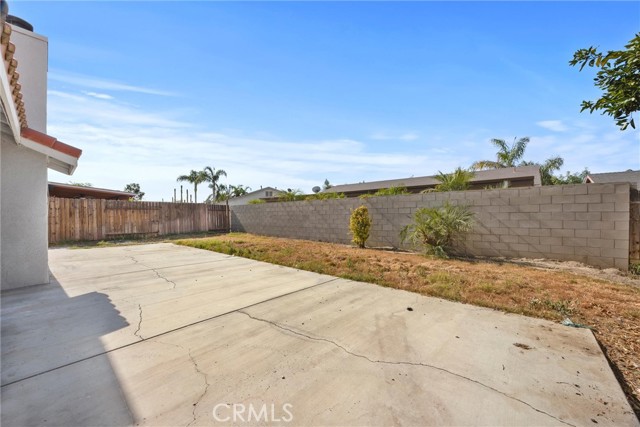 719 Baldwin Farms Drive, Bakersfield CA: https://media.crmls.org/medias/372f2a81-23cb-4b09-aece-cb6cce8ebda5.jpg