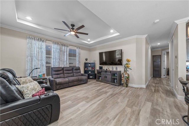 Detail Gallery Image 3 of 33 For 1245 W Cienega Ave #123,  San Dimas,  CA 91773 - 2 Beds | 2 Baths