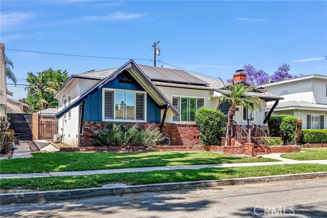 275 E Bort Street, Long Beach CA: https://media.crmls.org/medias/37300fa6-5ca4-41f3-a779-c423fba9cc6f.jpg