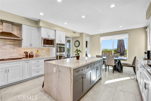 Detail Gallery Image 15 of 49 For 7315 Rutherford Hill, West Hills,  CA 91307 - 6 Beds | 4/1 Baths