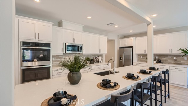30282 Waterline Drive, Menifee CA: https://media.crmls.org/medias/3730e239-3264-496e-bb40-8818cd8fb8ce.jpg