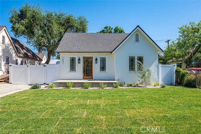 1951 Wagner Street, Pasadena CA: https://media.crmls.org/medias/3731c644-4237-498e-b61d-c1e499358b60.jpg
