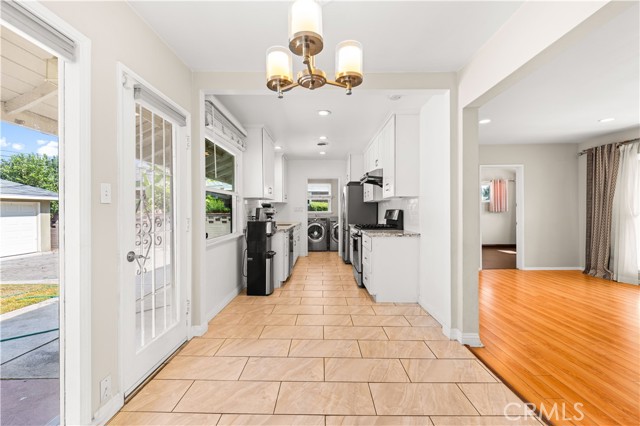 127 S Fernwood Street, West Covina CA: https://media.crmls.org/medias/37327caf-e9bc-44a2-9955-5db8f87277a7.jpg