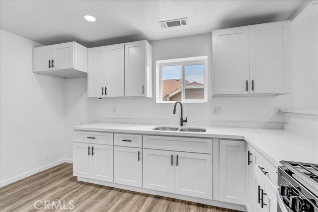 516 C Street, Lemoore CA: https://media.crmls.org/medias/373291b6-7570-46ce-8578-956c7988860d.jpg