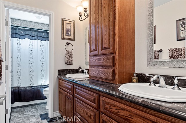 919 Venus Way, Crestline, CA 92325