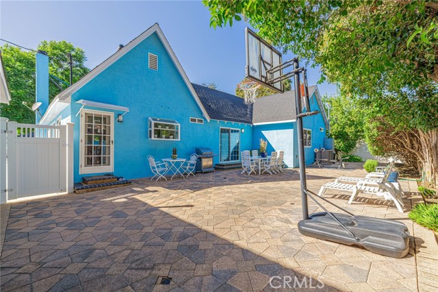 Detail Gallery Image 14 of 53 For 14156 Califa, Sherman Oaks,  CA 91401 - 3 Beds | 2 Baths