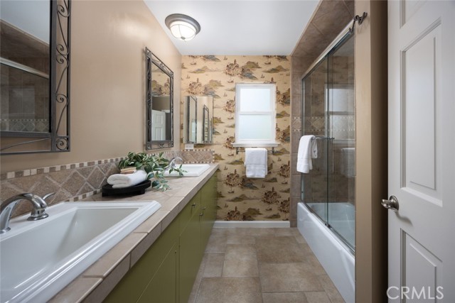 Detail Gallery Image 26 of 38 For 1032 Saint John Pl, North Tustin,  CA 92705 - 4 Beds | 2/1 Baths