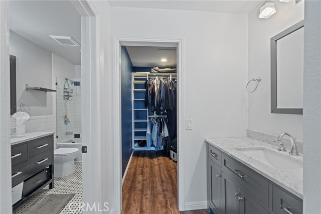 164 Stanford Court, Irvine CA: https://media.crmls.org/medias/3735fe42-336e-415b-b415-400bf6f226b0.jpg