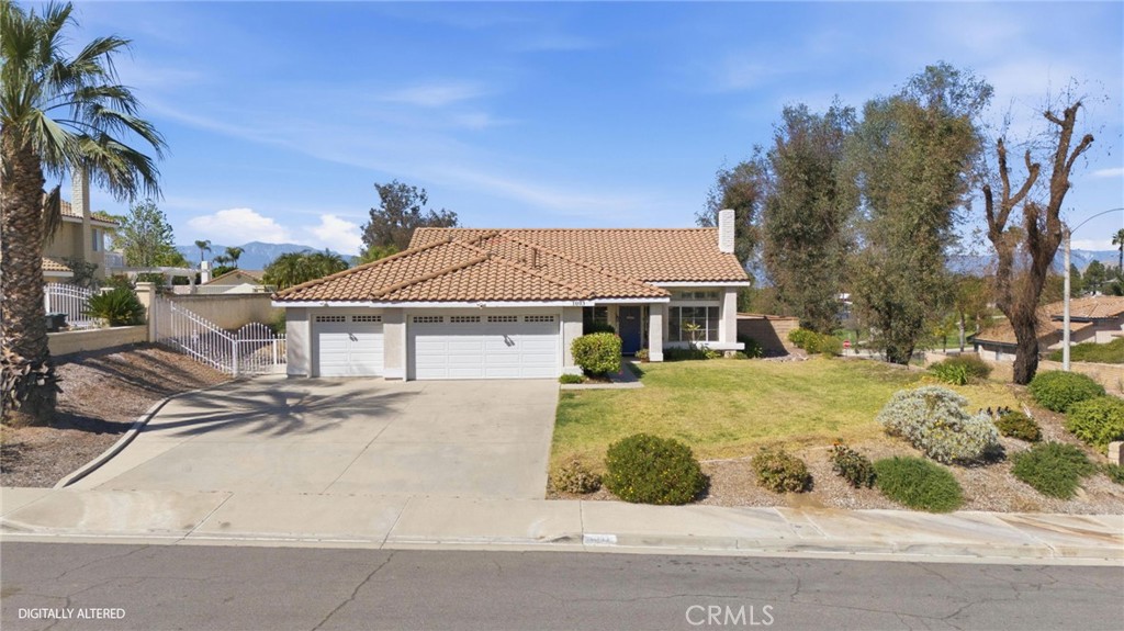 1003 Clearwood Avenue