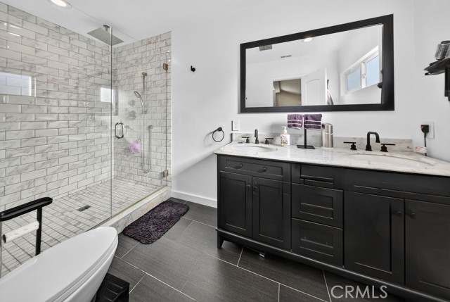 1256 Irving Avenue photo 37