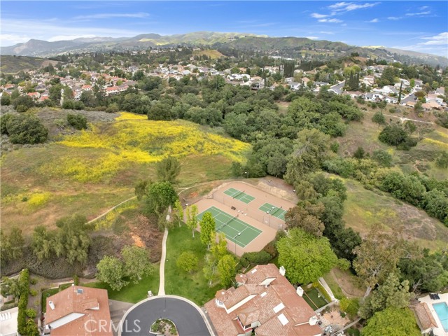 Detail Gallery Image 50 of 54 For 29729 Strawberry Hill Dr, Agoura Hills,  CA 91301 - 3 Beds | 3 Baths