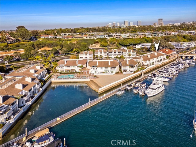 Detail Gallery Image 43 of 44 For 1033 Bayside Cove #106,  Newport Beach,  CA 92660 - 2 Beds | 2/1 Baths