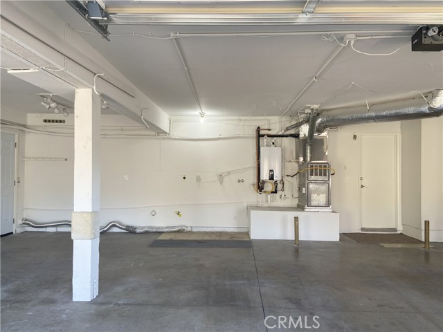 12684 Palm Street, Cerritos CA: https://media.crmls.org/medias/373c62d2-9aaa-47ac-9180-bcca0b7994a3.jpg