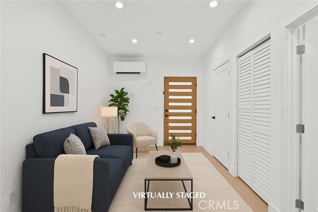 5734 Stansbury Avenue, Van Nuys CA: https://media.crmls.org/medias/373c94ea-352a-4dec-877a-9d768595d3e4.jpg