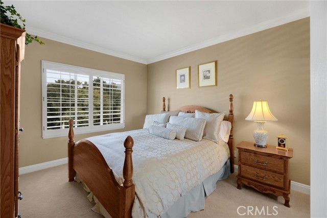 Image 27 of 62 For 5478 Edgewood