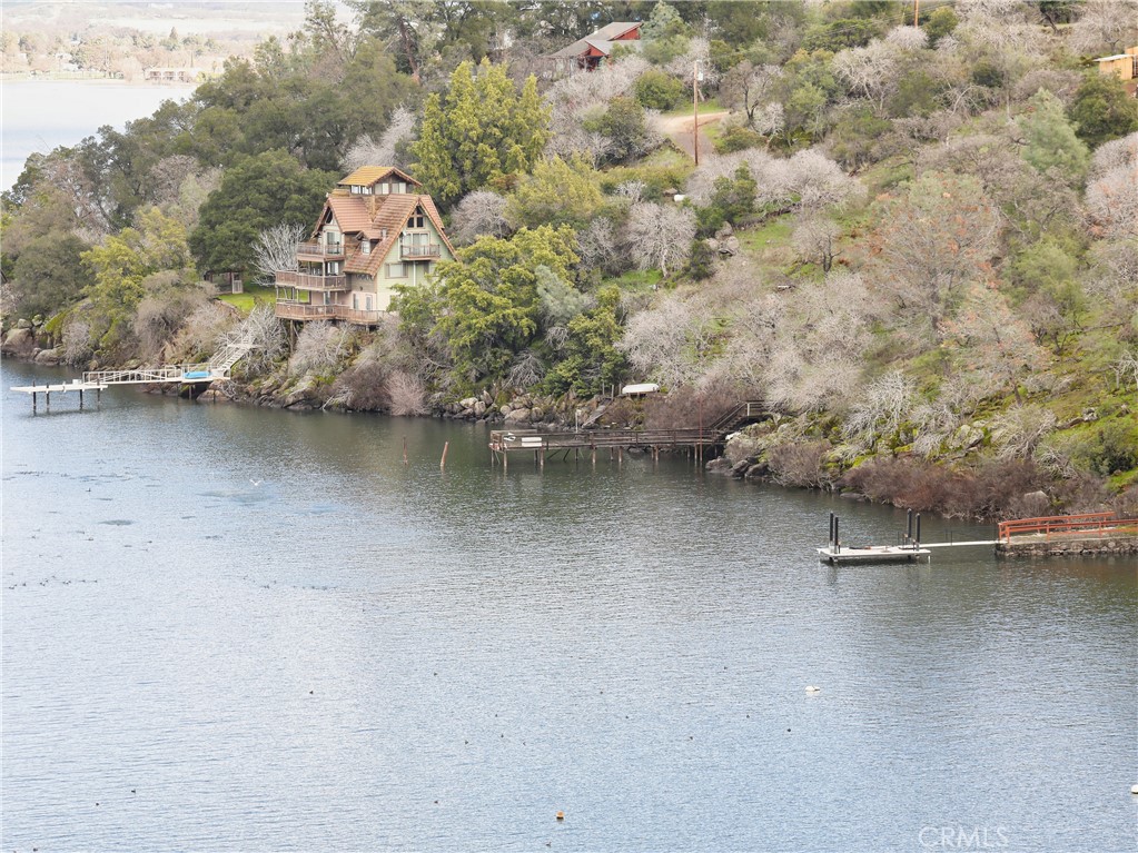 https://media.crmls.org/medias/373cf4b3-956c-4567-a215-550cd3be455a.jpg?preset=X-Large